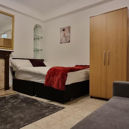 4-Bed Apartment In Central Londyn Zewnętrze zdjęcie